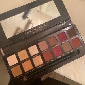 Anastasia Beverly Hills modern Renaissance palette